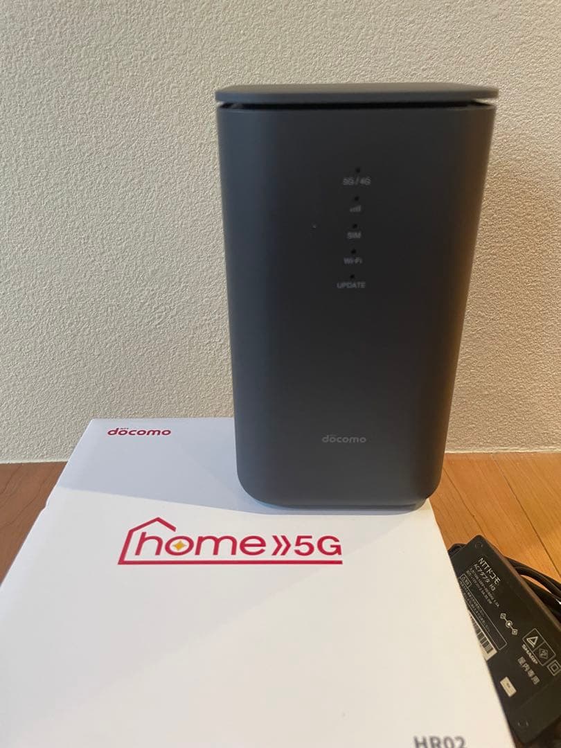 ほぼ新品！　docomo 5G HR-02
