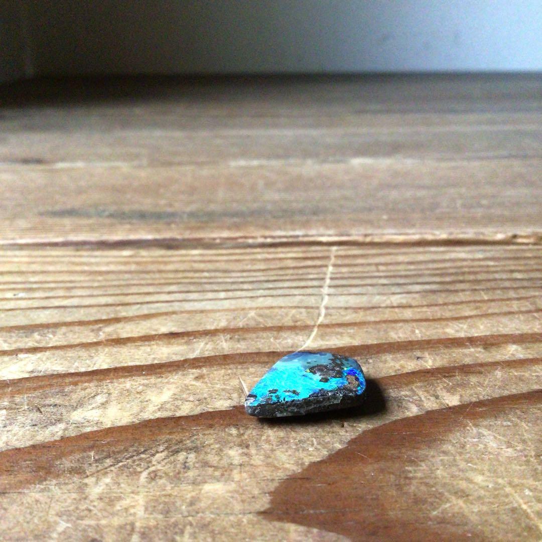 No4074 天然ボルダーオパール　8.72ct 重量1.74g 裸石　送料無料