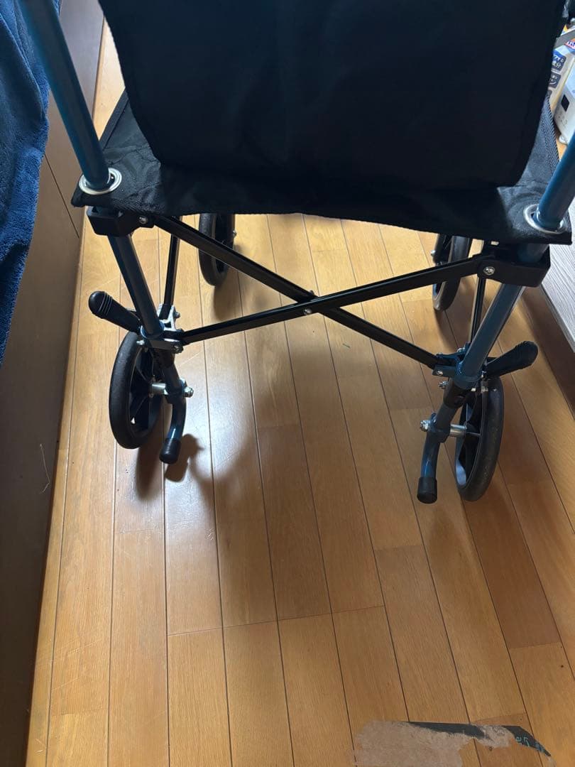 折り畳み車椅子