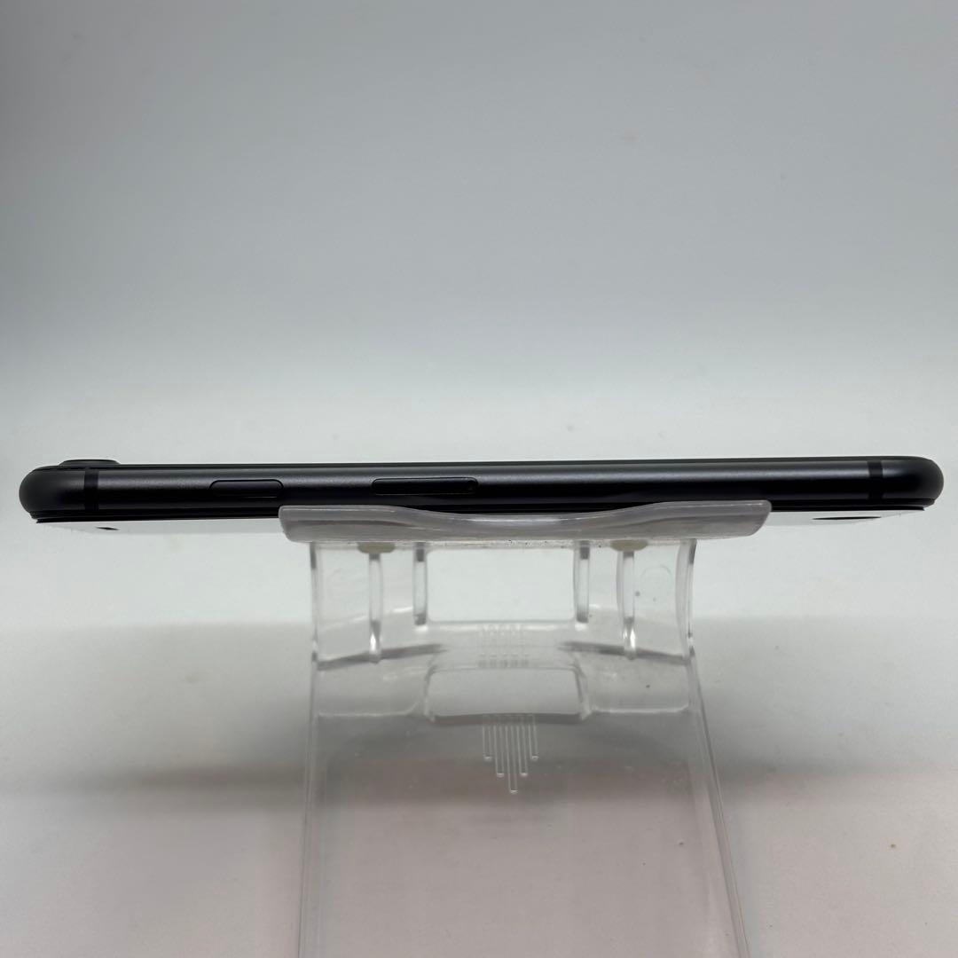 ☆美品☆iPhone SE2 128 ブラック 即日発送 FB0710008
