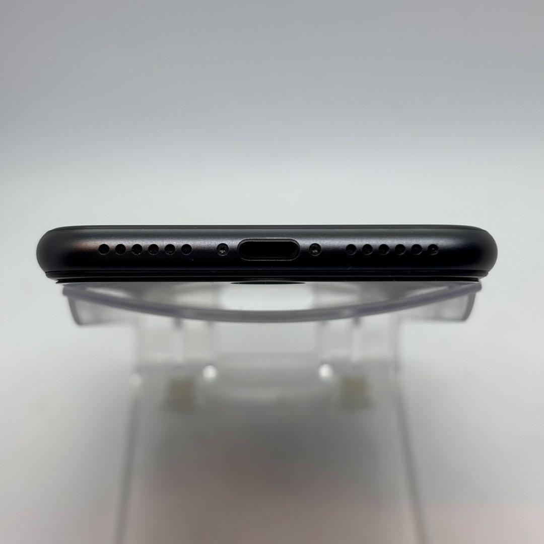 ☆美品☆iPhone SE2 128 ブラック 即日発送 FB0710008