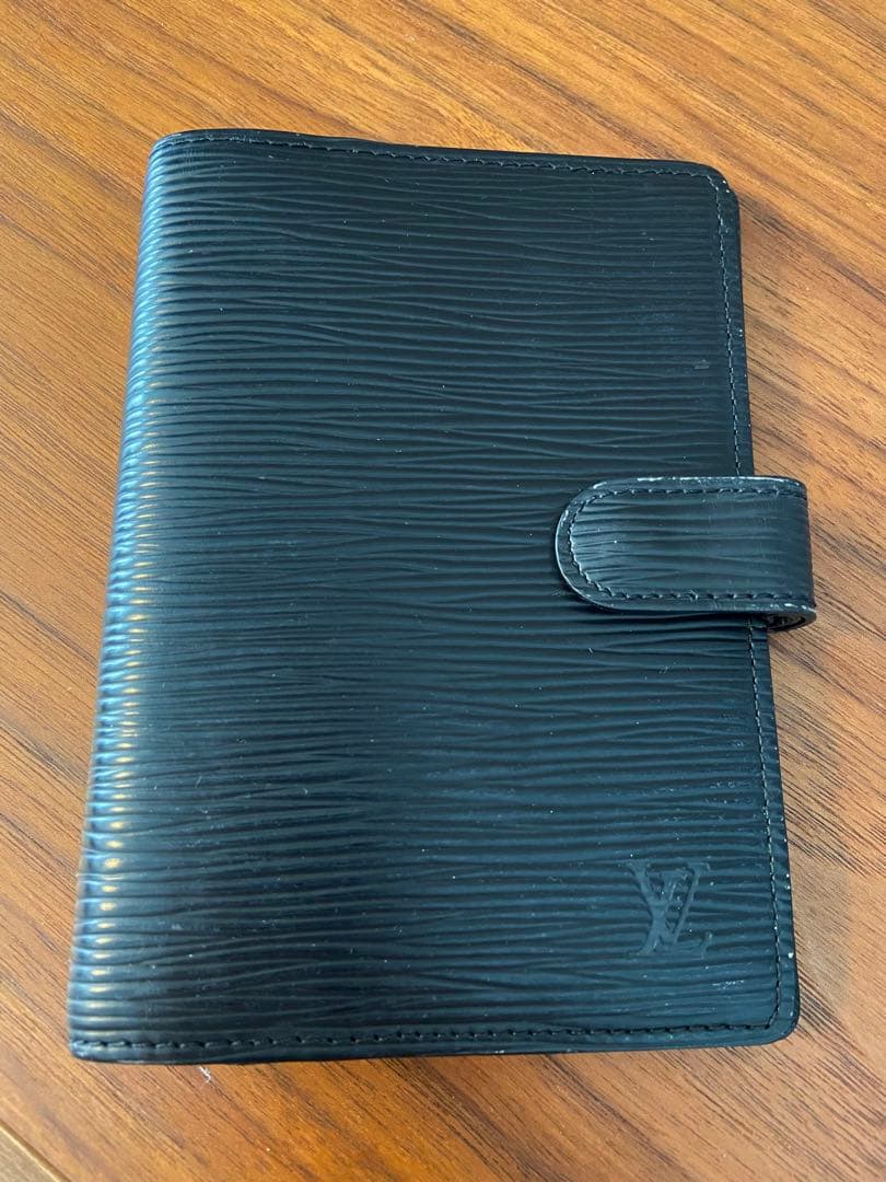 ルイヴィトンLOUIS VUITTON／手帳