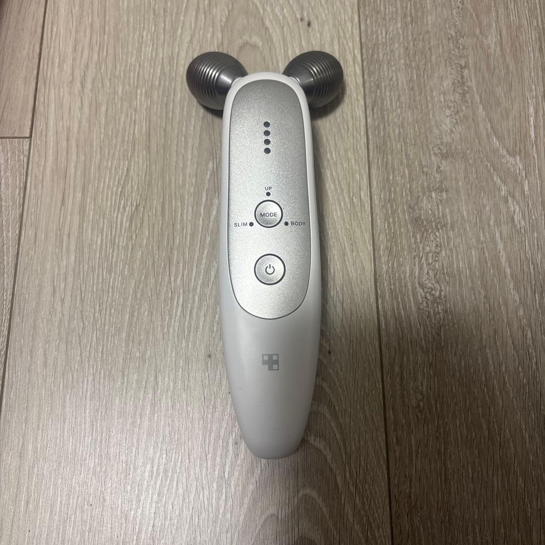 medicube AGE-R DERMA EMS SHOT メディキューブ美顔器
