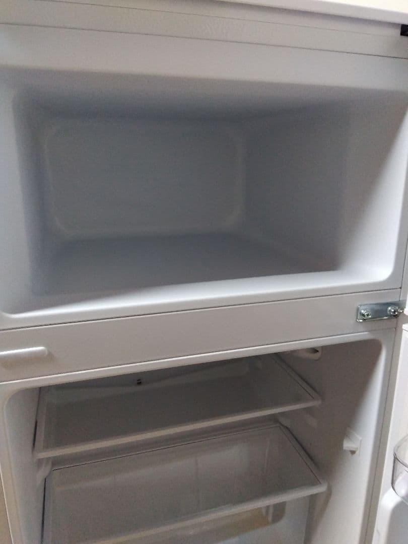 ヤマダ電機 小型冷凍冷藏庫 YRZ-C09LW 23年製