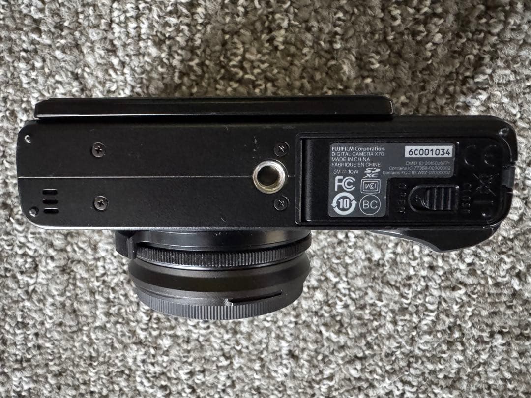 FUJIFILM 富士フイルム　X70 ブラック付属品多数付き