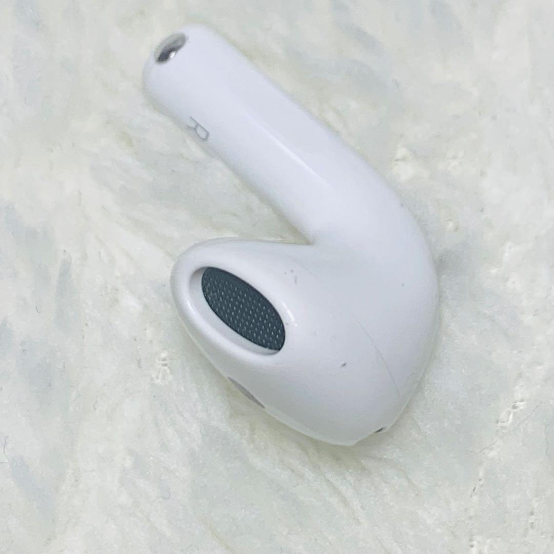 美品 AirPods 第4世代 ANCなし 右R 右耳　2