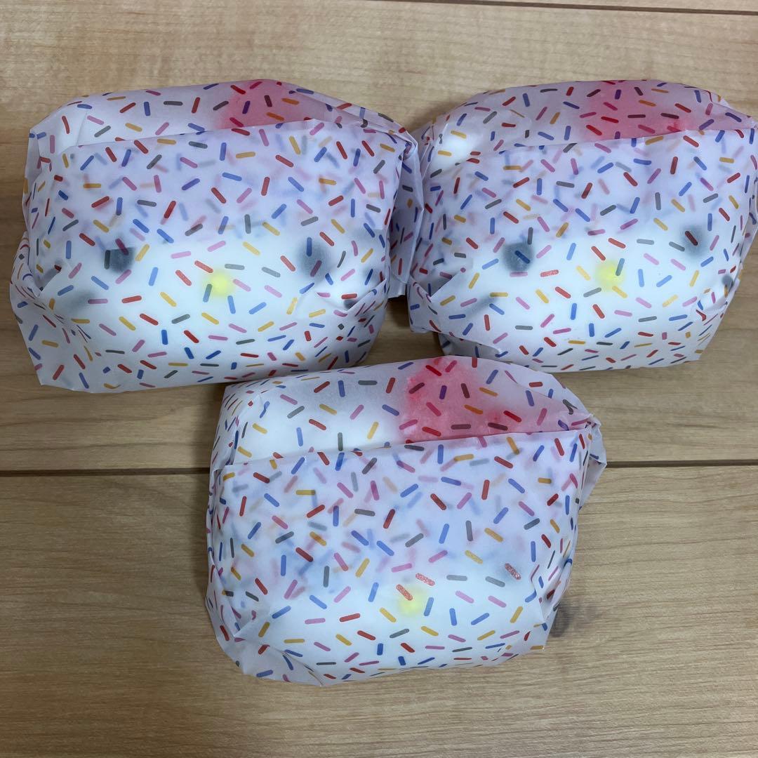 人気LUSH×Hello Kitty バスボムキティ3個 オリジナル紙袋5枚付き