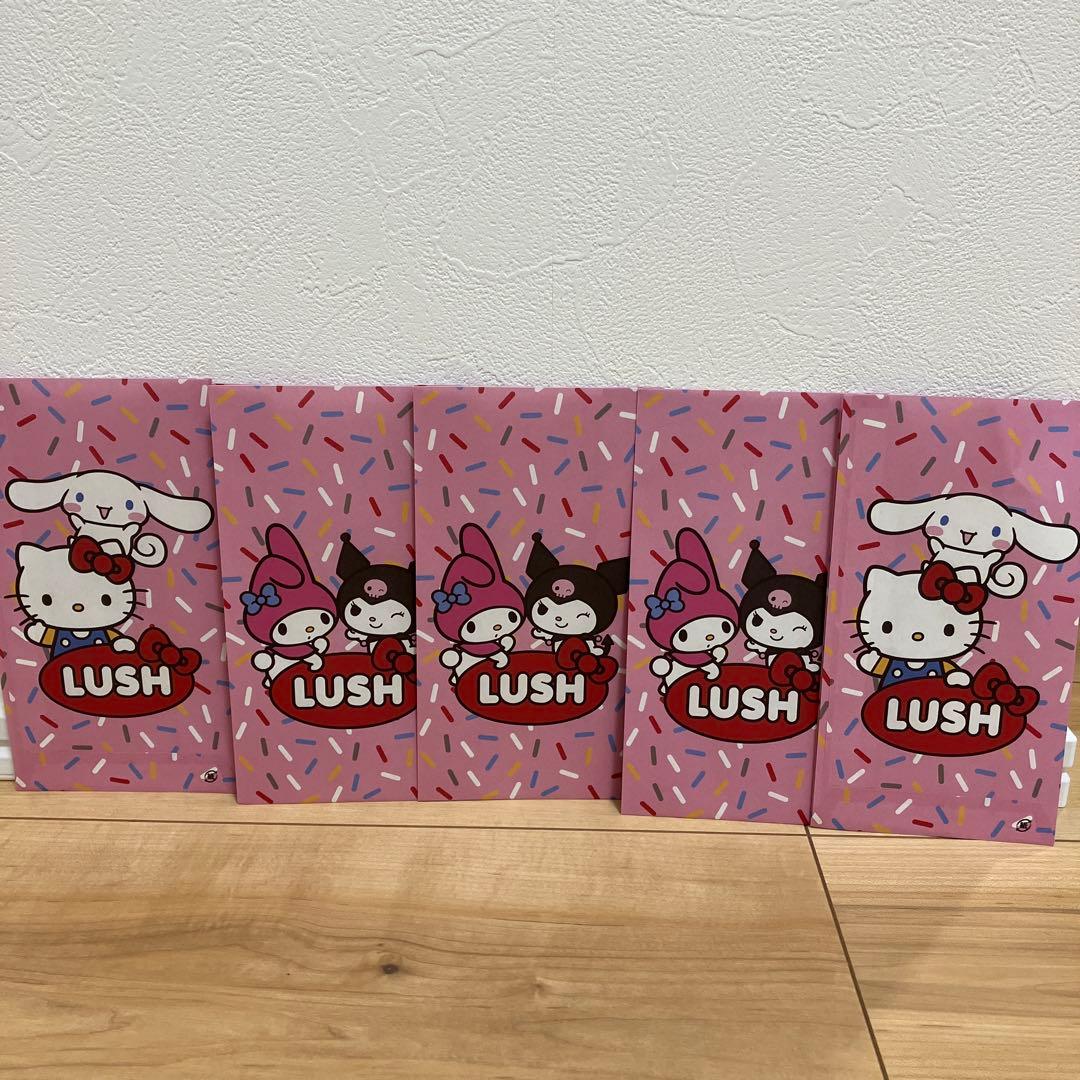 人気LUSH×Hello Kitty バスボムキティ3個 オリジナル紙袋5枚付き