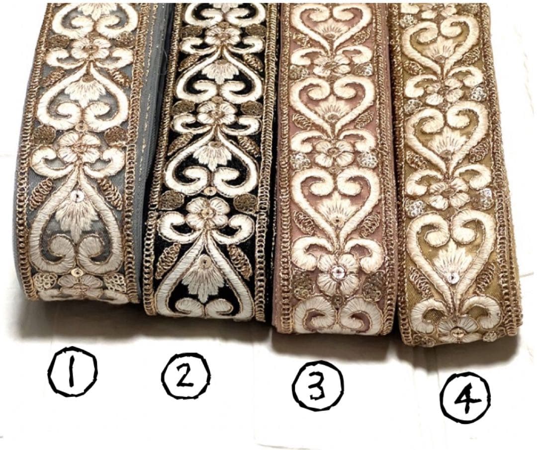 インド刺繍リボン 1m【リボンNO.921】　刺繍リボン　ハギレ　カット売り