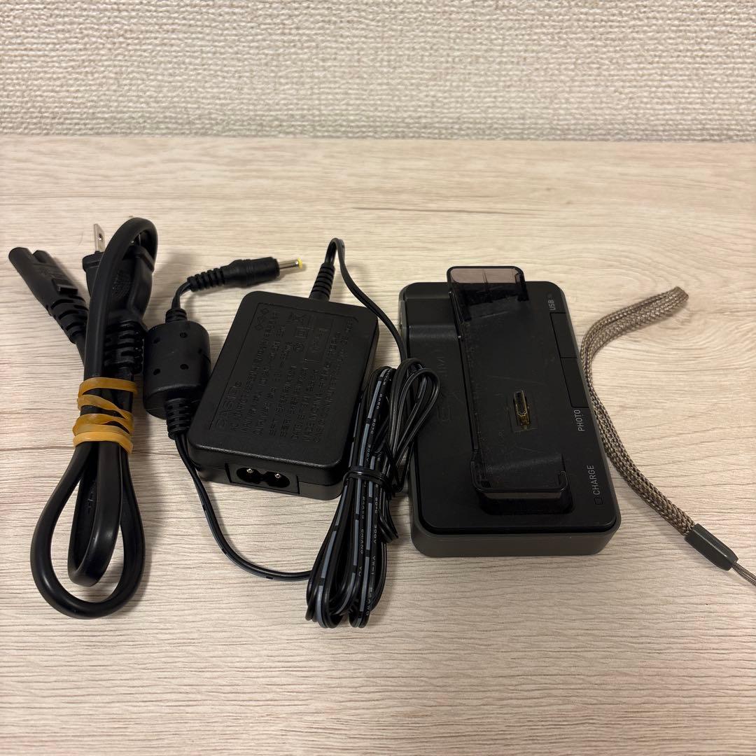 ✨美品✨CASIO EXILIM EX-Z700 MEGA PIXELS