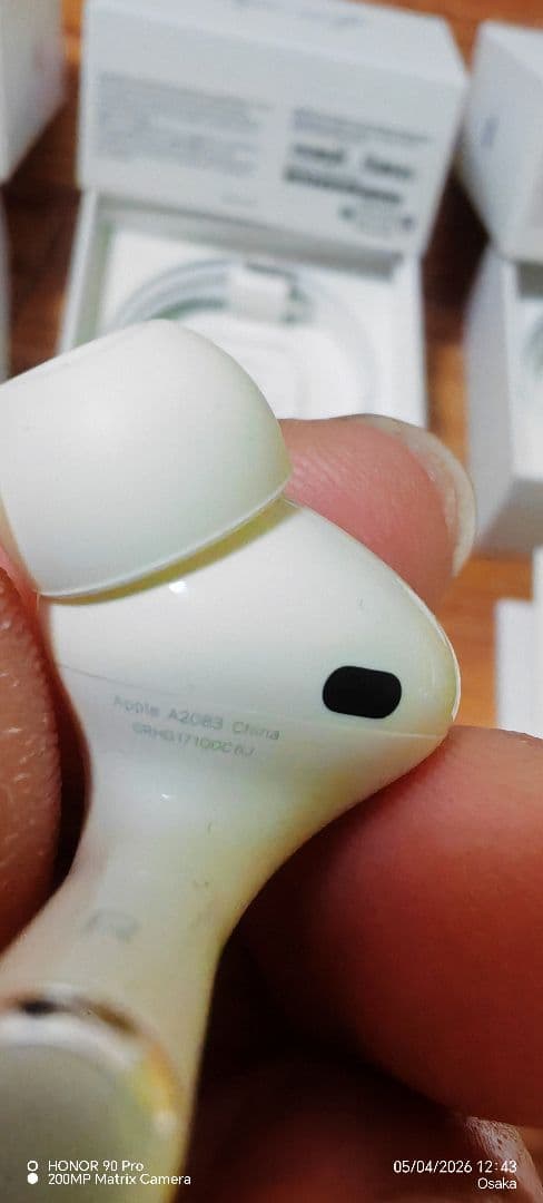 AirPodsPro1本体 2セット 充電ケーブル付きうまく機能します。