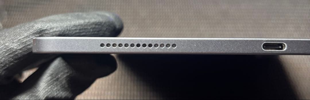 再出品　Apple iPad Pro 11インチ　第二世代　128ギガ　即日発送