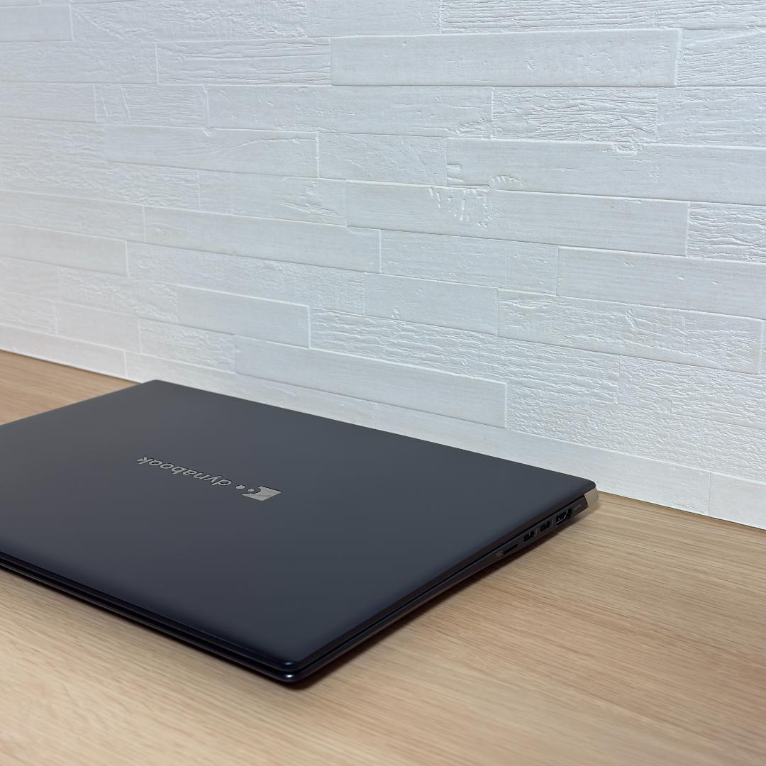 Dynabook　10世代i5　高年式　極美品　LTE　SSD　メモリ大盛　37