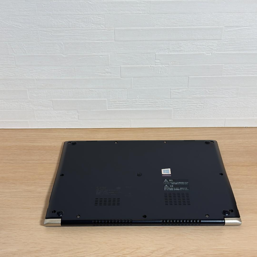 Dynabook　10世代i5　高年式　極美品　LTE　SSD　メモリ大盛　37