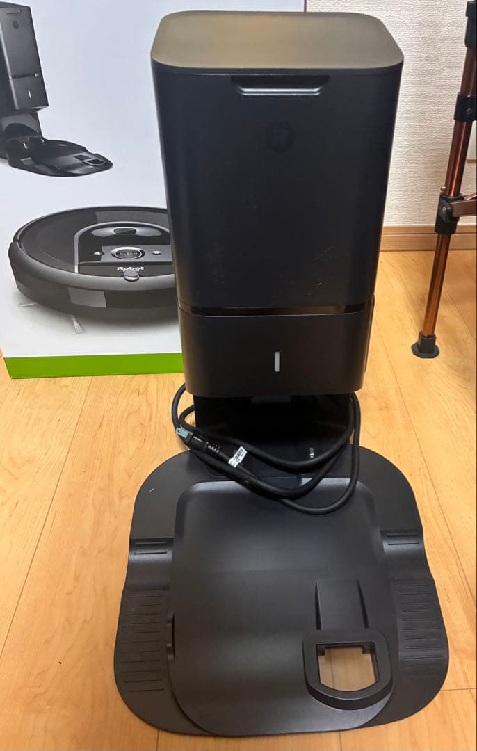 【ほぼ未使用】 iRobot ルンバ i7+ roomba