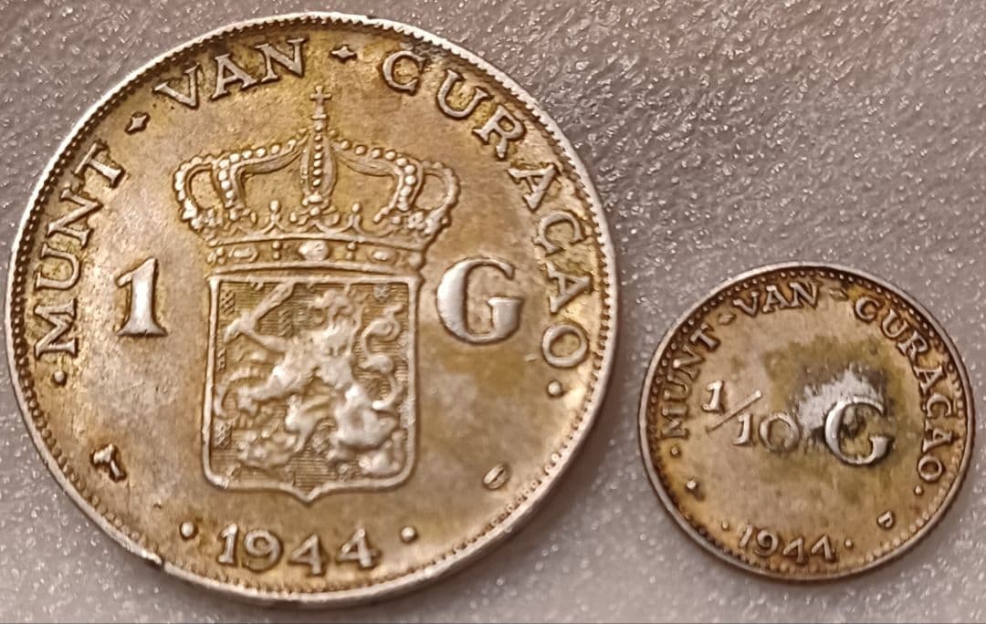 1944年(82年前) キュラソー 第4代オランダ女王ウィルヘルミナの銀貨2点