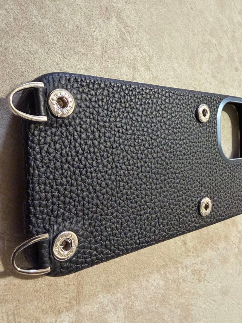 iPhone用レザーケースカードポケット付き　iPhone17 ボナベンチュラ