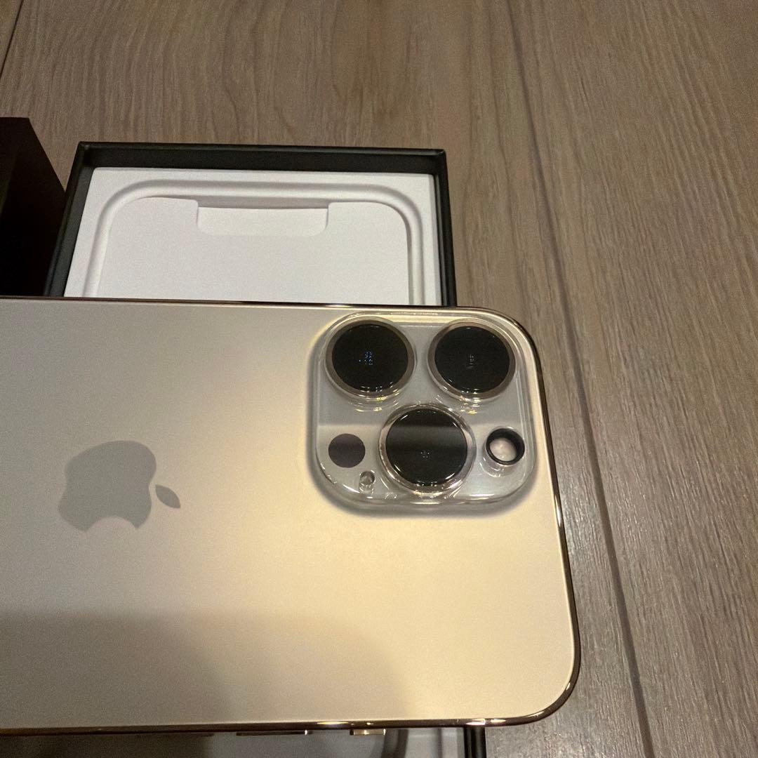 Apple iPhone 13 Pro 【128GB ゴールド】