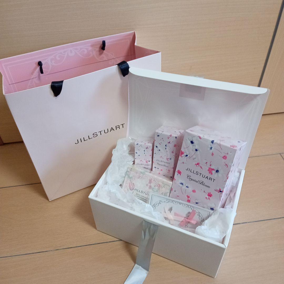 新品　JILL STUART CrystalBloom ギフトセット