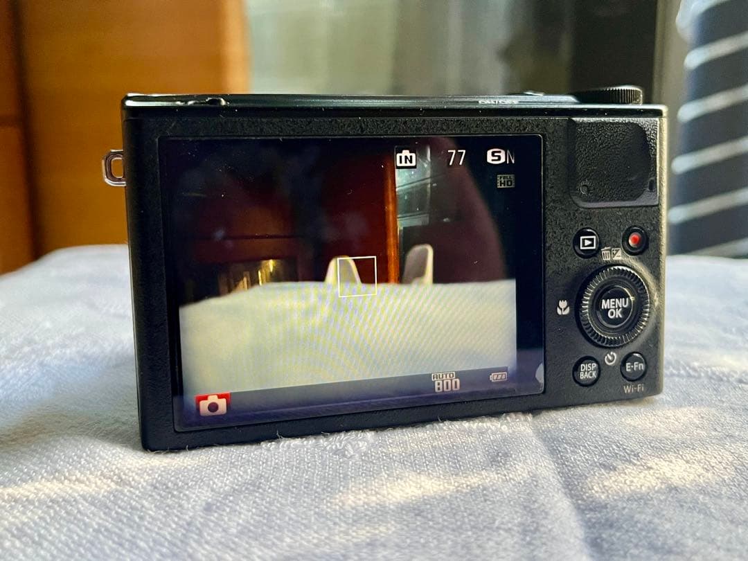 Fujifilm XQ1 コンパクトデジタルカメラ ブラック