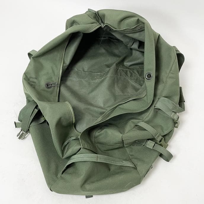 アメリカ軍 OD ナイロン ダッフルバッグ（USED）新型