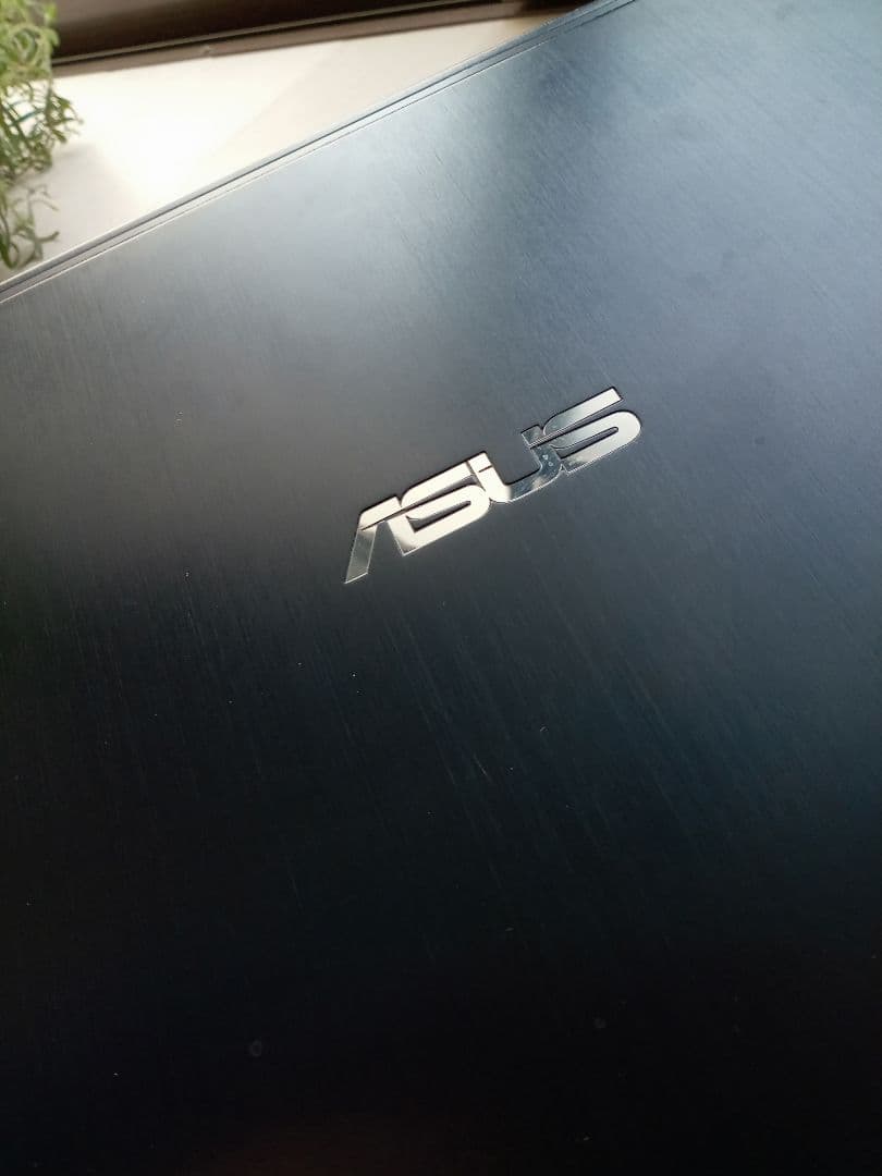 【稼働品】ASUS VivoBook ノートパソコン E410MA