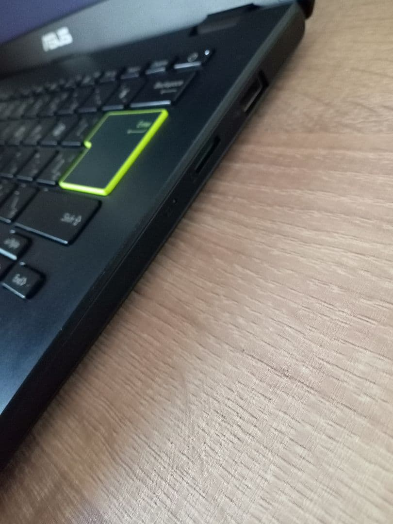 【稼働品】ASUS VivoBook ノートパソコン E410MA