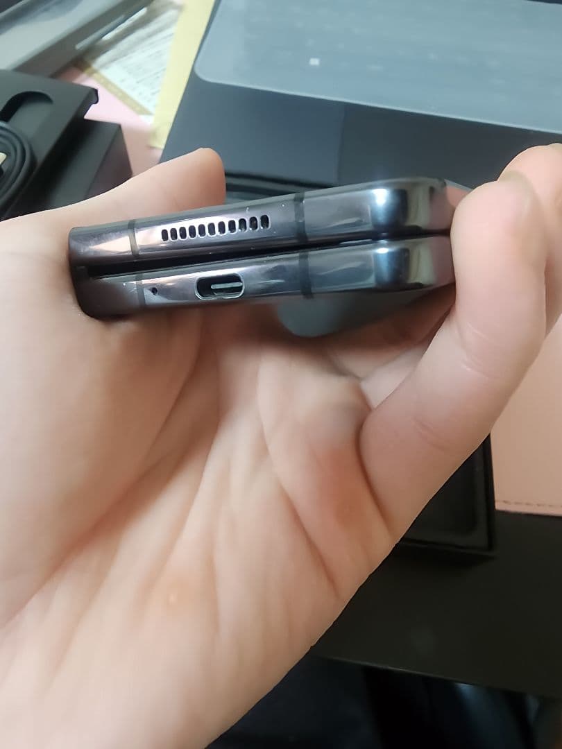 Samsung Galaxy Z Fold4 256GB シムフリ