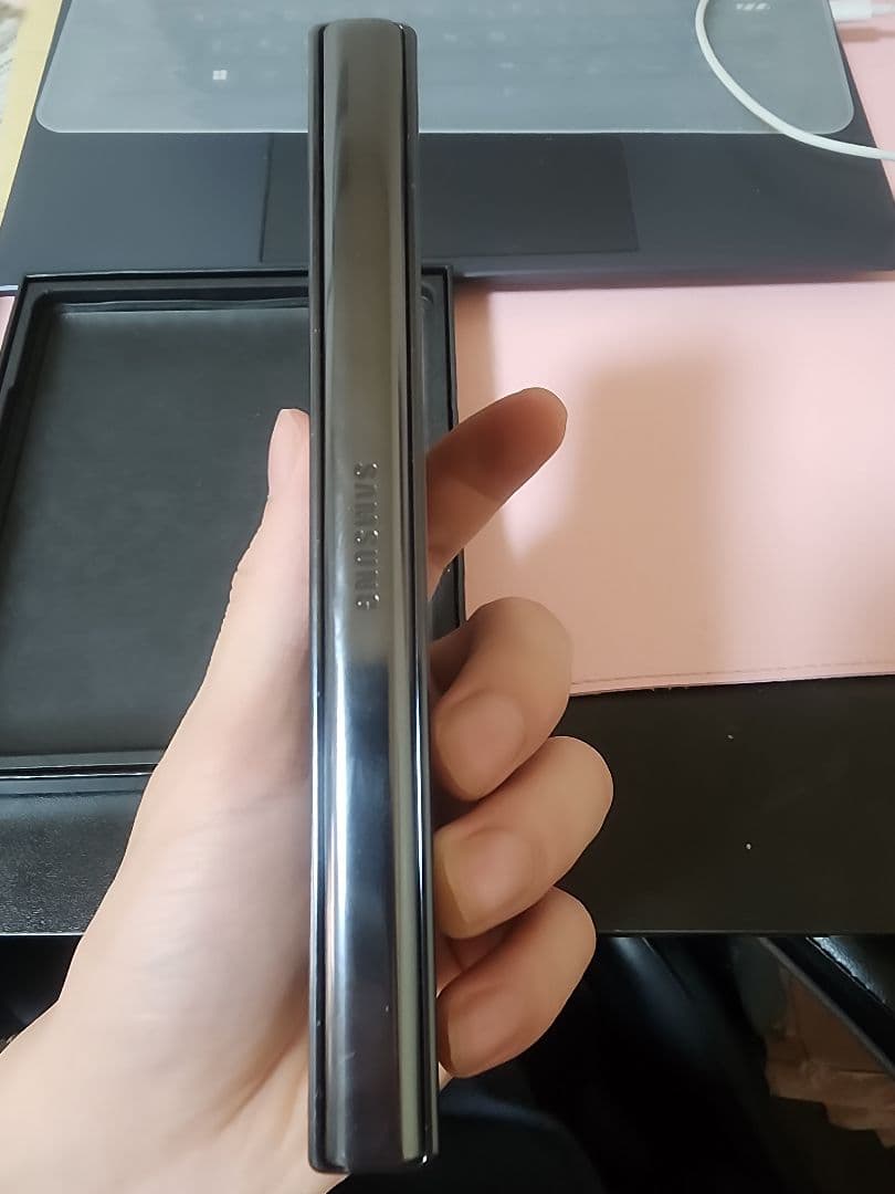 Samsung Galaxy Z Fold4 256GB シムフリ