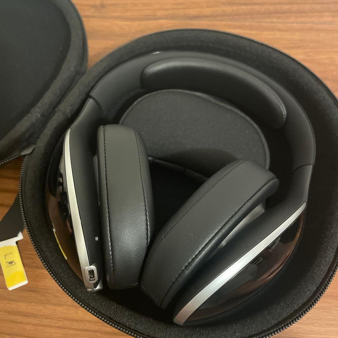 ヘッドホン Mercedes-Benz Bluetooth Headphone MB WP1