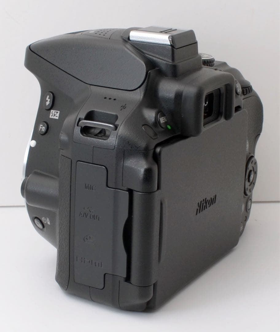 S数約1万回！Nikon D5300★Wi-Fi内蔵★カメラバック★レンズ2本