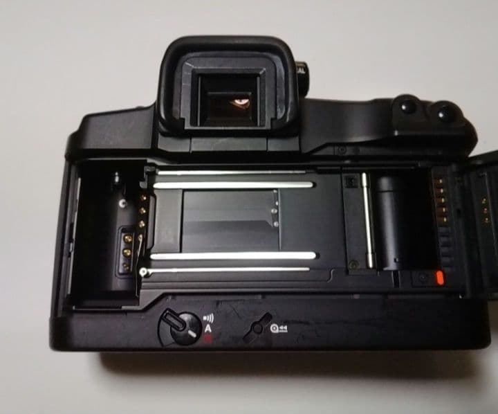 Canon EOS-3 一眼レフカメラ 本体