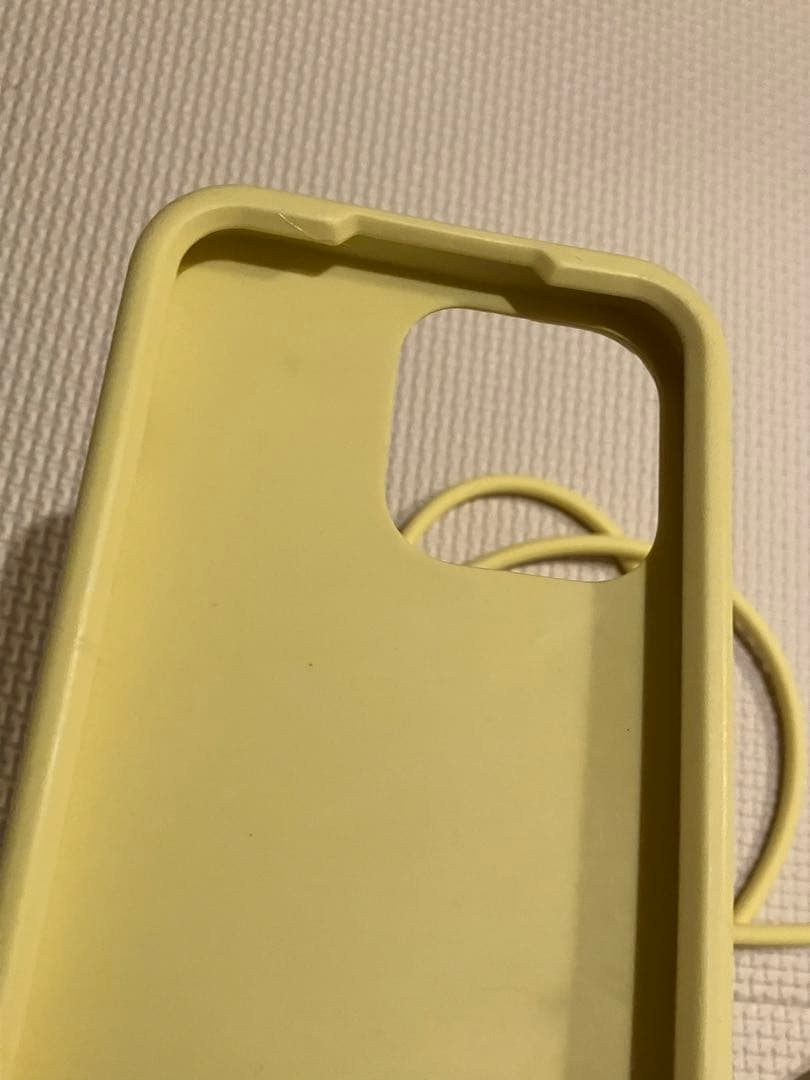 ボッテガヴェネタ iPhone13 ProMax スマホケース　正規品　イエロー