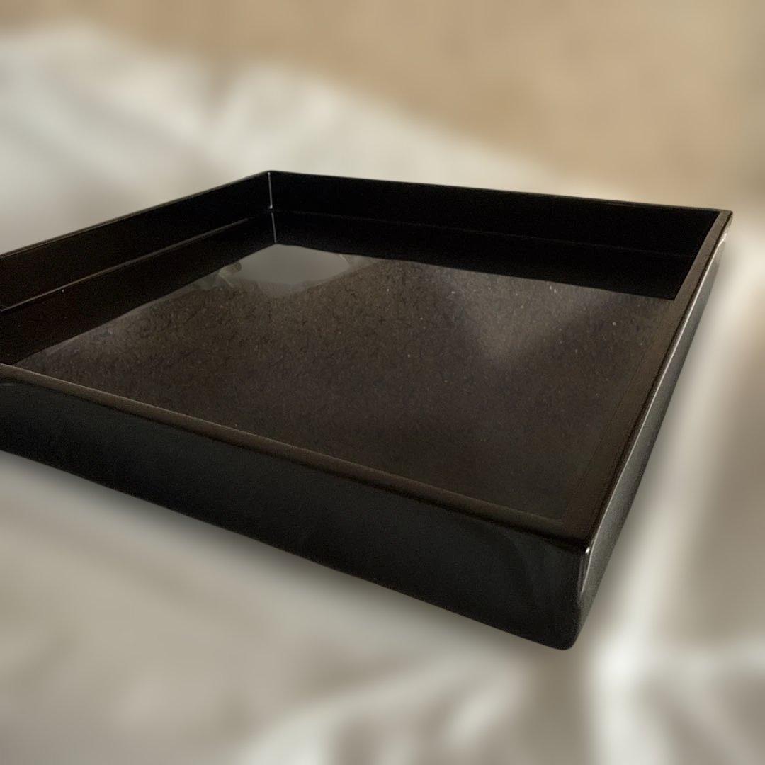 木箱入り　木製黒漆塗り年代物