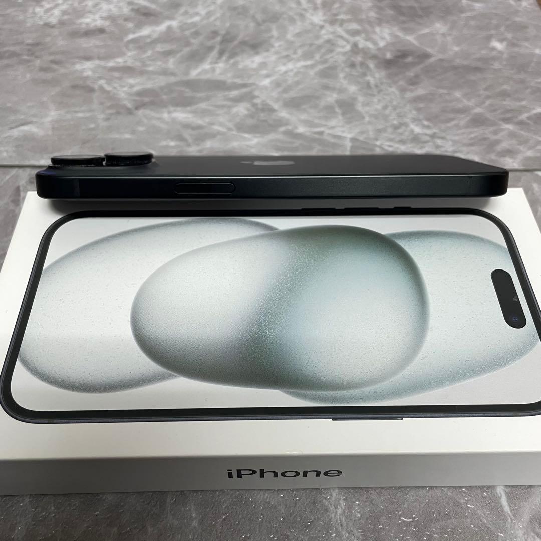 Apple iPhone 15 125GB ブラック SIMフリー