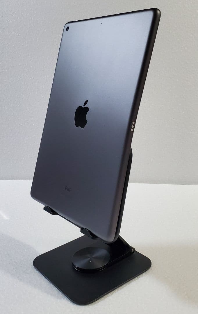 iPad 第9世代 10.2インチ 256GBモデル/反りあり・動作品