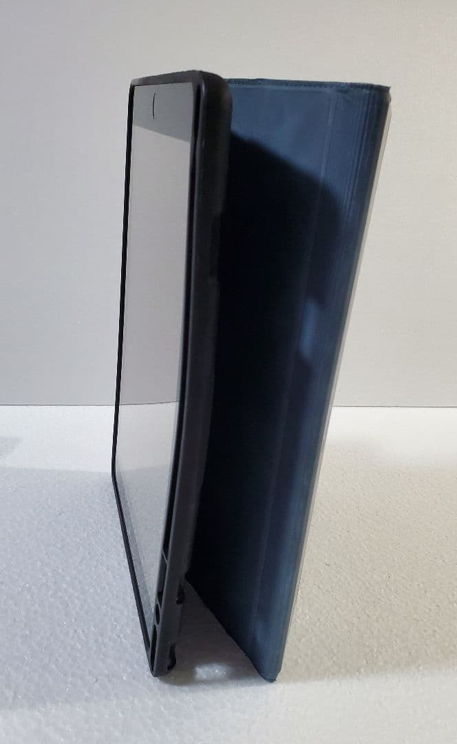 iPad 第9世代 10.2インチ 256GBモデル/反りあり・動作品