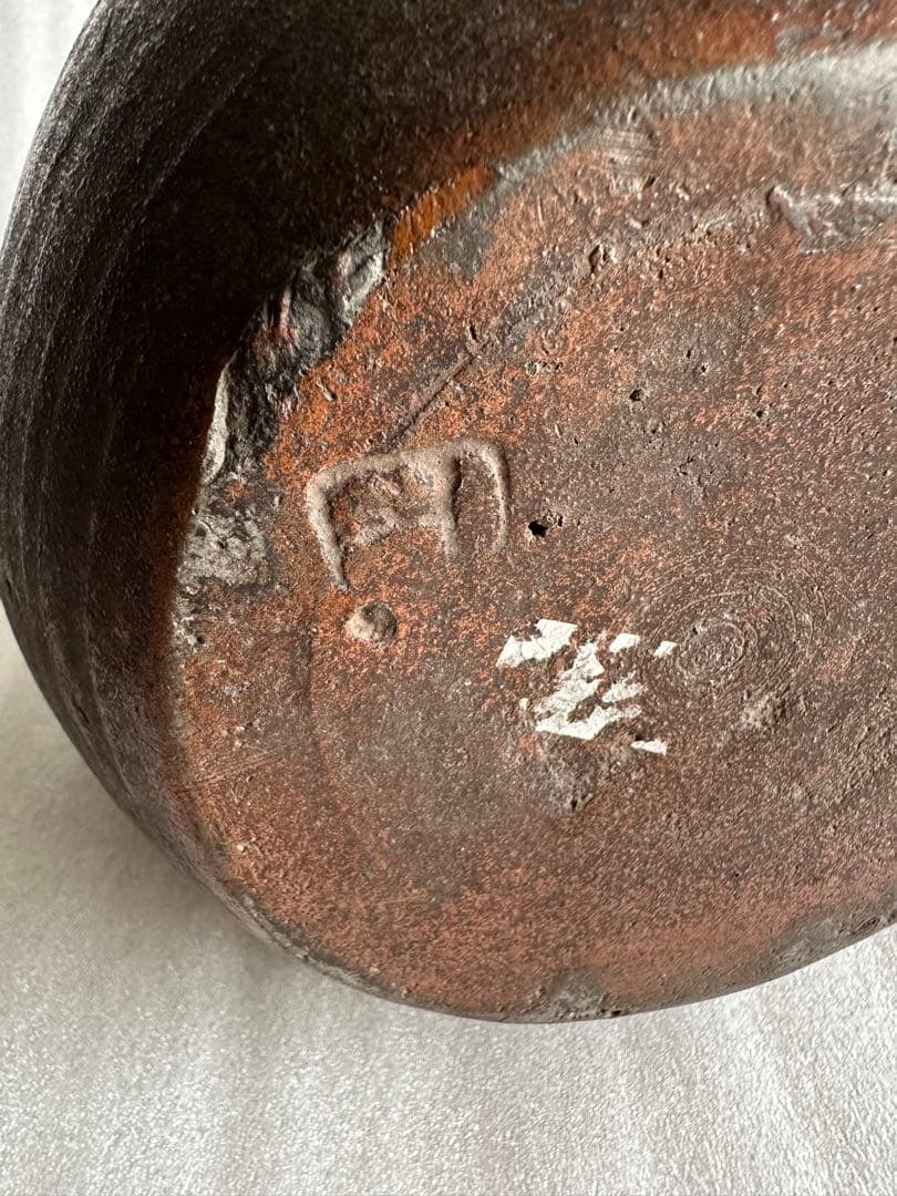 布袋様古い壺　壺 一輪挿し 徳利 酒器　花瓶　高さ約25cm 直径約15cm