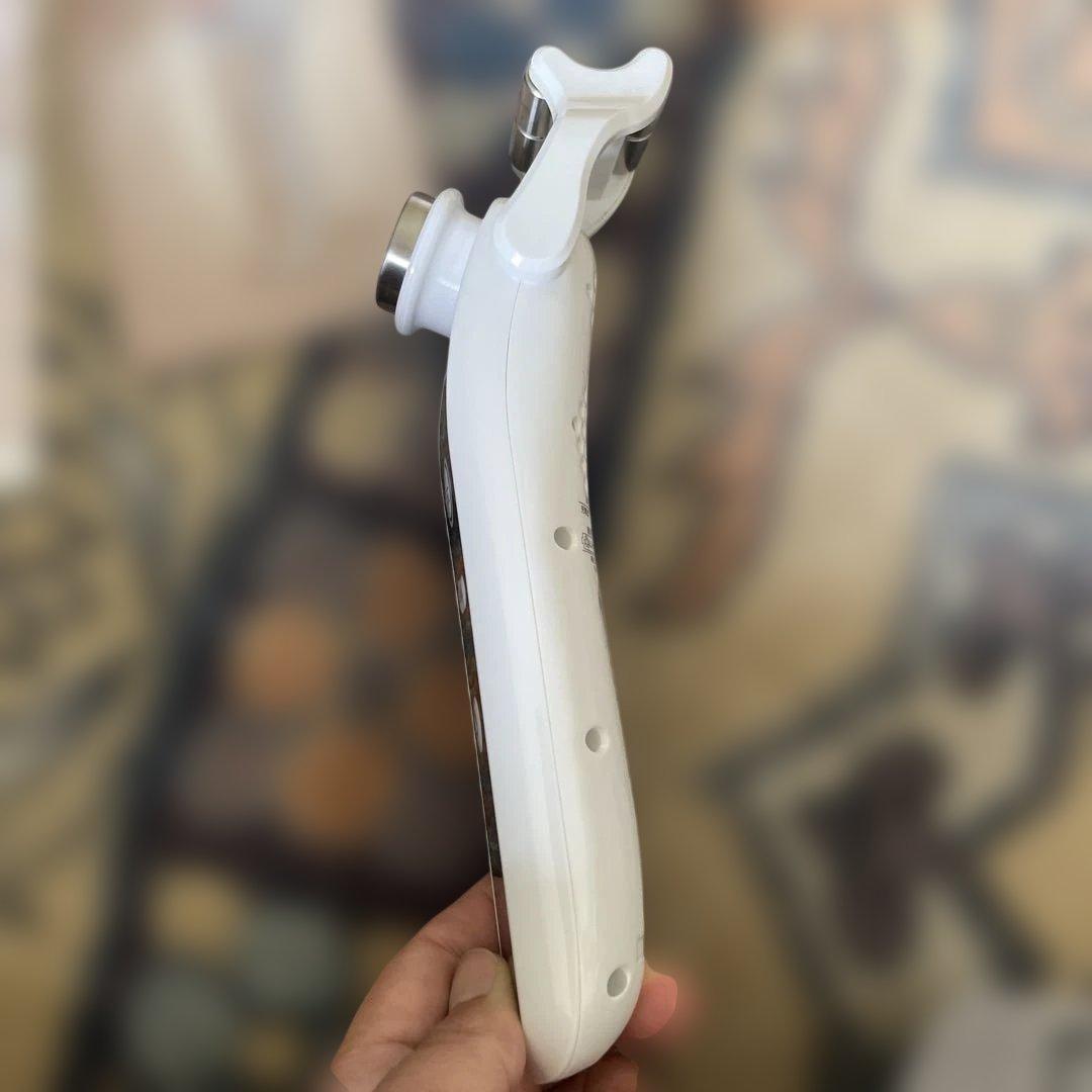 MEGA BEAUTY 美顔器