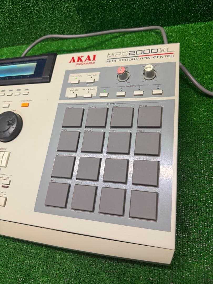 希少品 AKAI MPC2000XL サンプラー