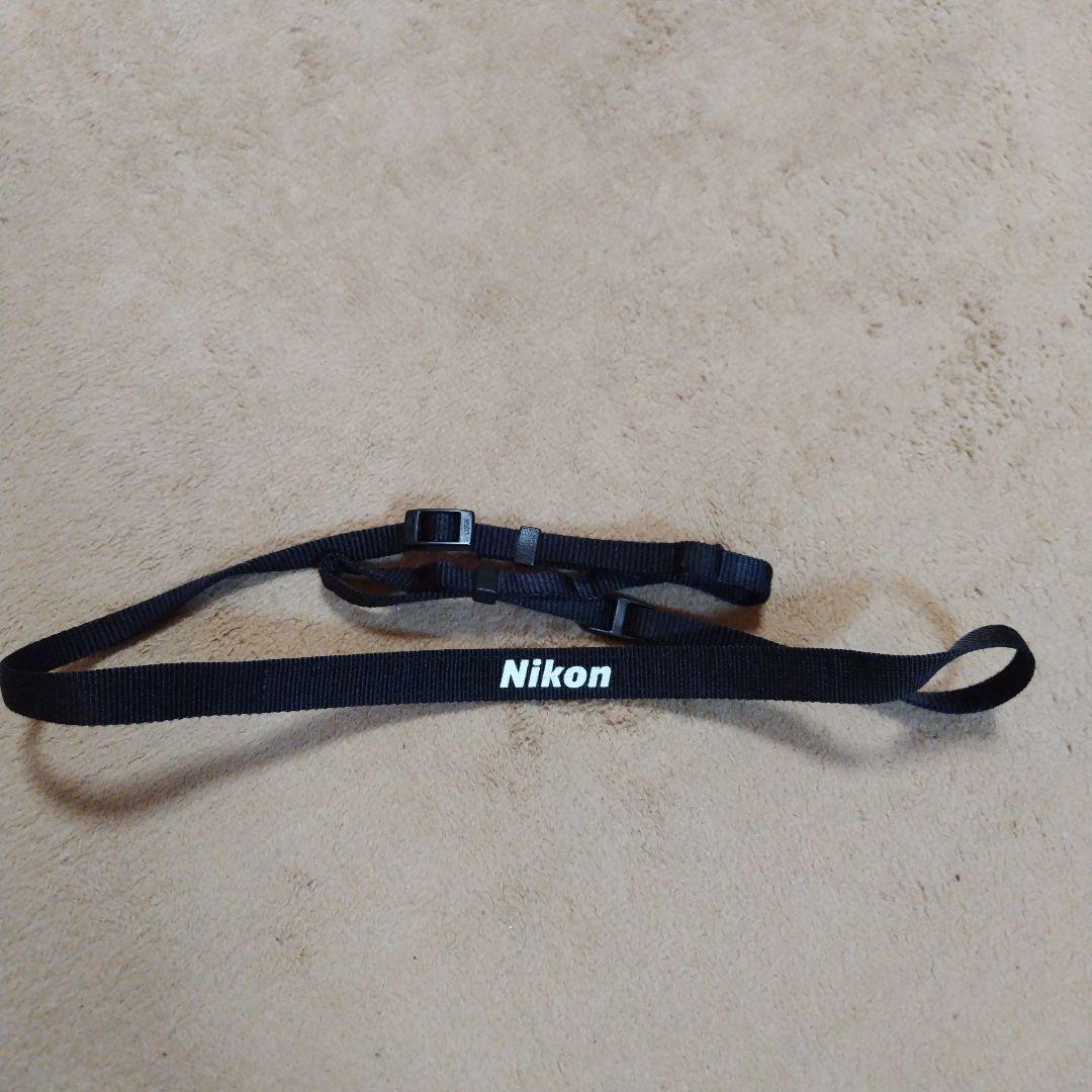 Nikon F60 一眼レフフィルムカメラ (ズ―ムレンズ付き)