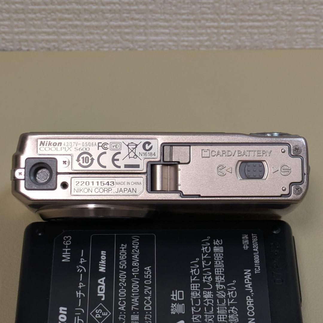 Nikon COOLPIX ニコン クールピクス s600 デジカメ コンデジ