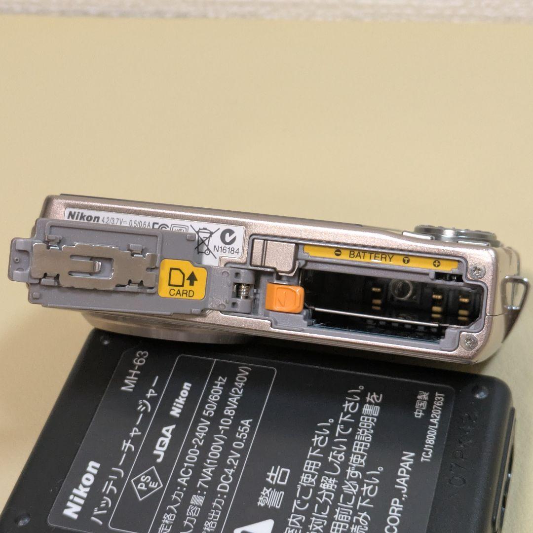 Nikon COOLPIX ニコン クールピクス s600 デジカメ コンデジ