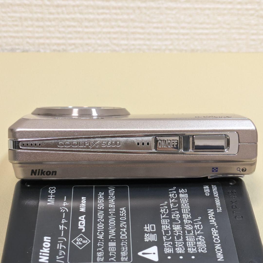 Nikon COOLPIX ニコン クールピクス s600 デジカメ コンデジ
