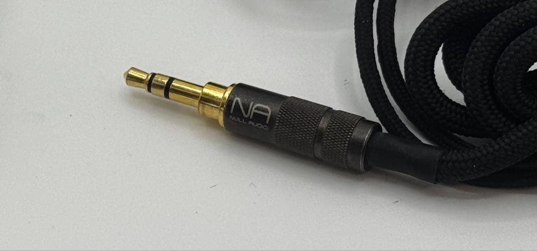 MAudio IE40+ Null Audio luneケーブル