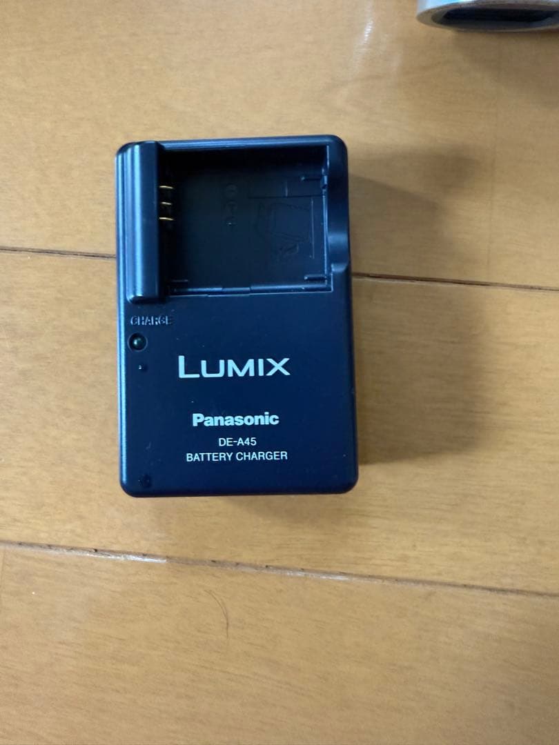 Panasonic LUMIX TZ5 コンパクトデジタルカメラ
