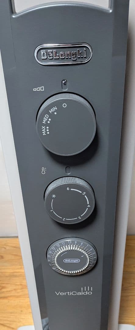 【美品】デロンギ ヴェルティカルド オイルヒーター De'Longhi