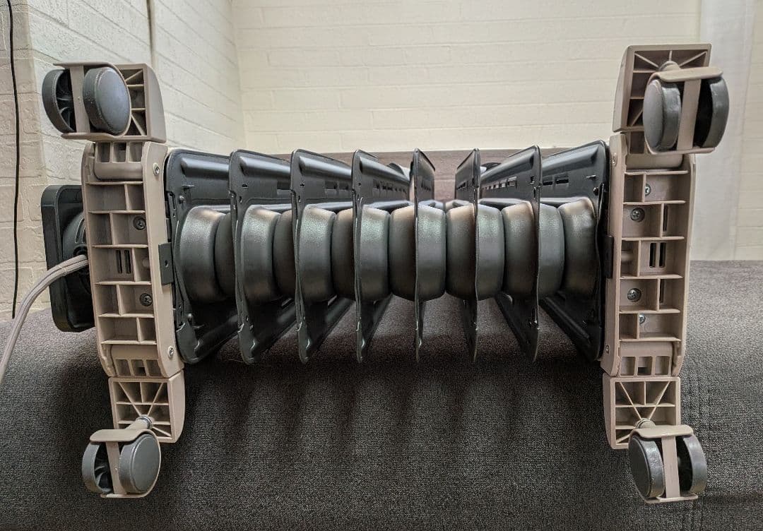 【美品】デロンギ ヴェルティカルド オイルヒーター De'Longhi