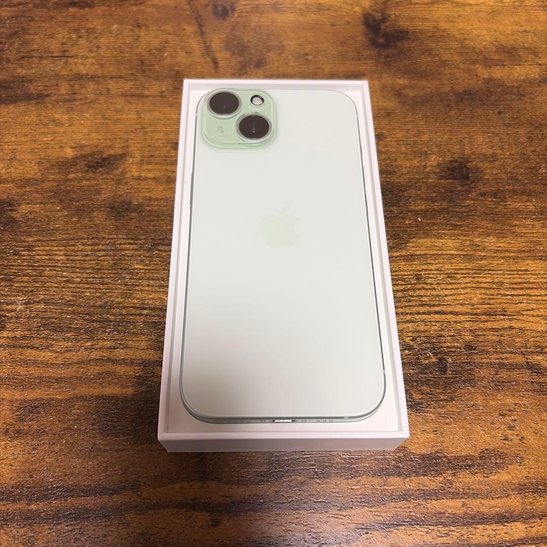 iPhone 15 128GBグリーン