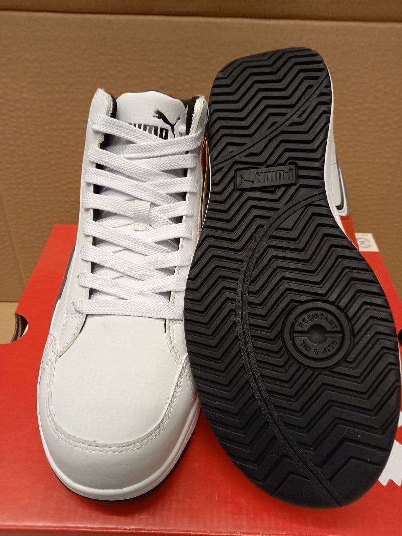 PUMA安全靴
